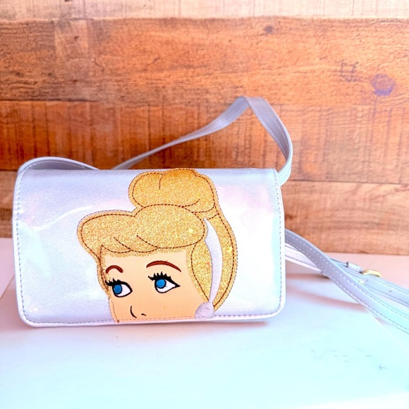 Danielle Nicole Retired Cinderella Phone/Wallet Crossbody Bag - Picture 2 of 9